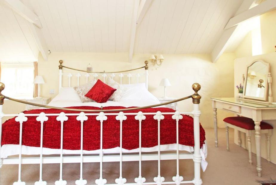 Meadowside Cottage, Characterful Grade 2 Listed Cottage Near To Wadebridge And Padstow Εξωτερικό φωτογραφία